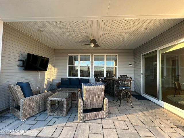 6 Scarlett Terrace, Manalapan, NJ 07726