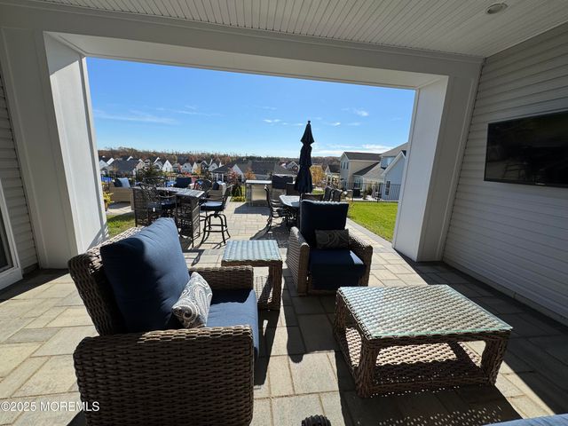 6 Scarlett Terrace, Manalapan, NJ 07726