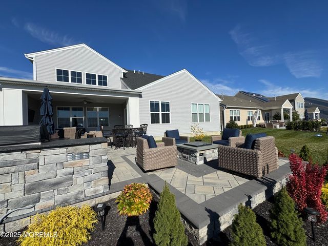 6 Scarlett Terrace, Manalapan, NJ 07726