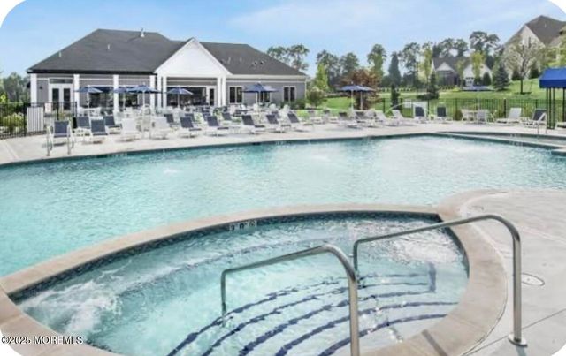 6 Scarlett Terrace, Manalapan, NJ 07726