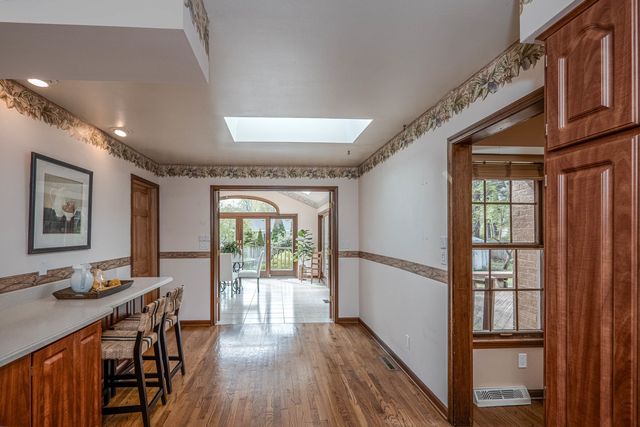 915 S JEFFERSON Street, Batavia, IL 60510