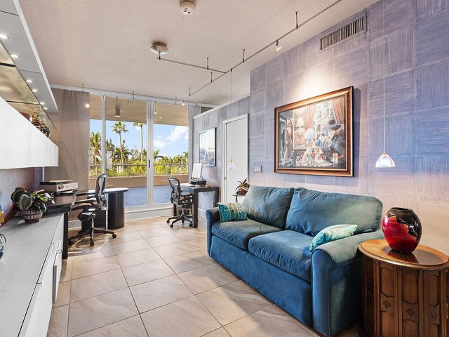 3040 GRAND BAY BOULEVARD 213, Longboat Key, FL 34228