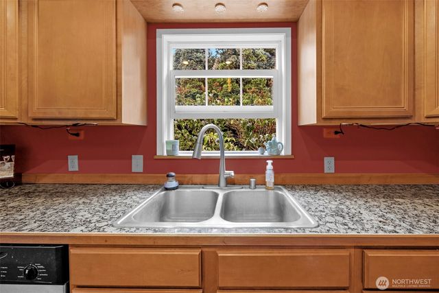 5615 S 2nd Avenue, Everett, WA 98203