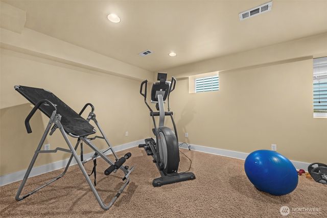 5615 S 2nd Avenue, Everett, WA 98203