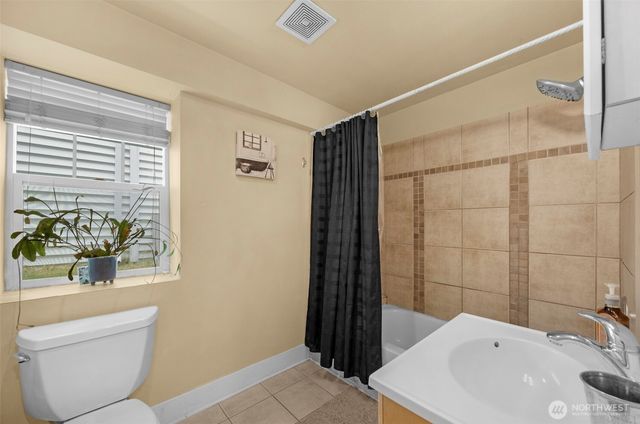 5615 S 2nd Avenue, Everett, WA 98203