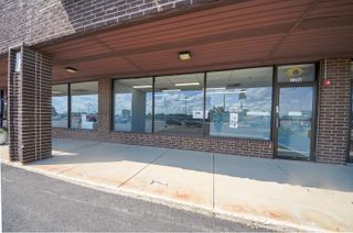 1296 E Dundee Road, Palatine, IL 60074
