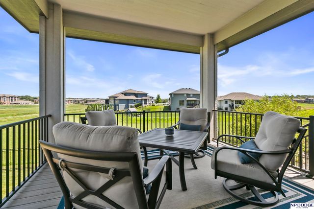 9859 S 98 Circle, Papillion, NE 68048