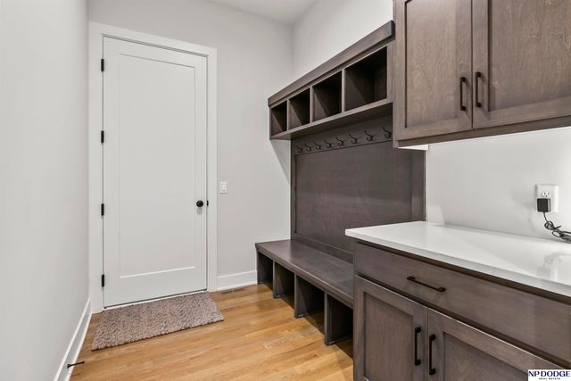 9859 S 98 Circle, Papillion, NE 68048