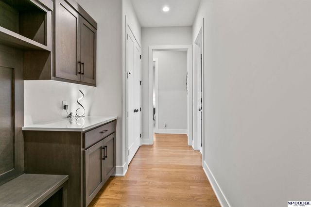 9859 S 98 Circle, Papillion, NE 68048