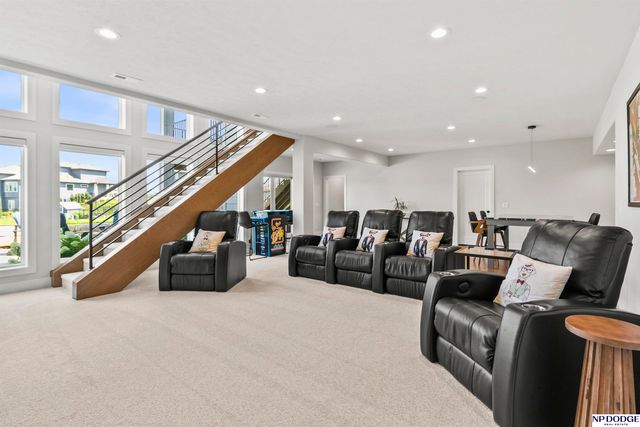 9859 S 98 Circle, Papillion, NE 68048