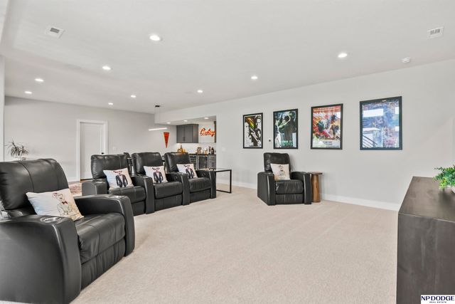 9859 S 98 Circle, Papillion, NE 68048