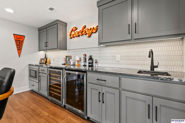 9859 S 98 Circle, Papillion, NE 68048