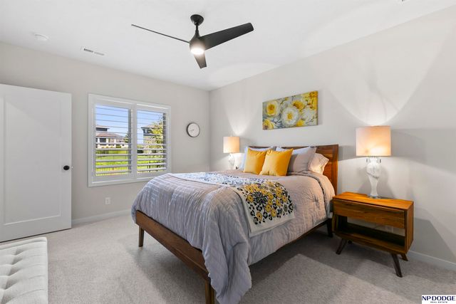 9859 S 98 Circle, Papillion, NE 68048