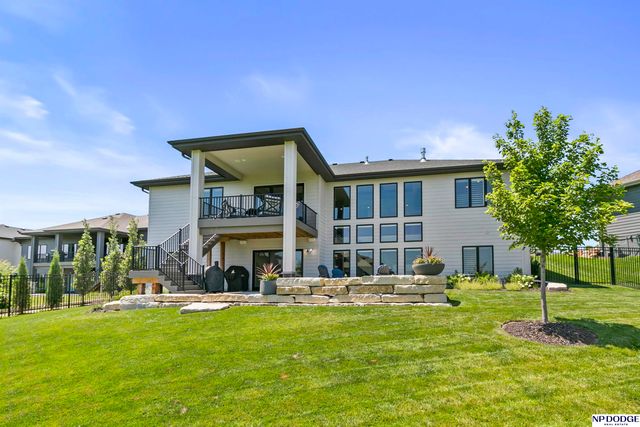 9859 S 98 Circle, Papillion, NE 68048