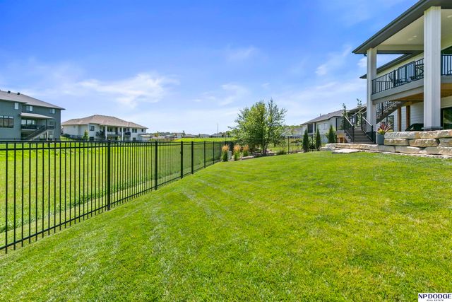 9859 S 98 Circle, Papillion, NE 68048