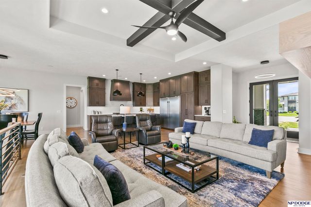 9859 S 98 Circle, Papillion, NE 68048