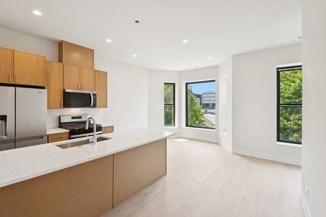 3641 N Wilton Avenue 3, Chicago, IL 60613