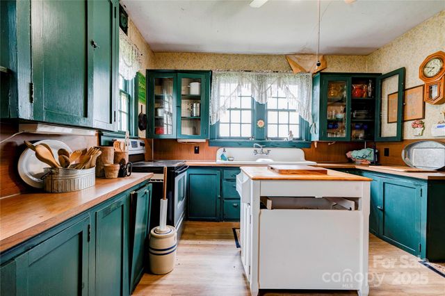 611 E Marion Street, Shelby, NC 28150