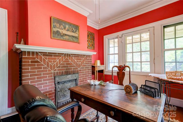 611 E Marion Street, Shelby, NC 28150