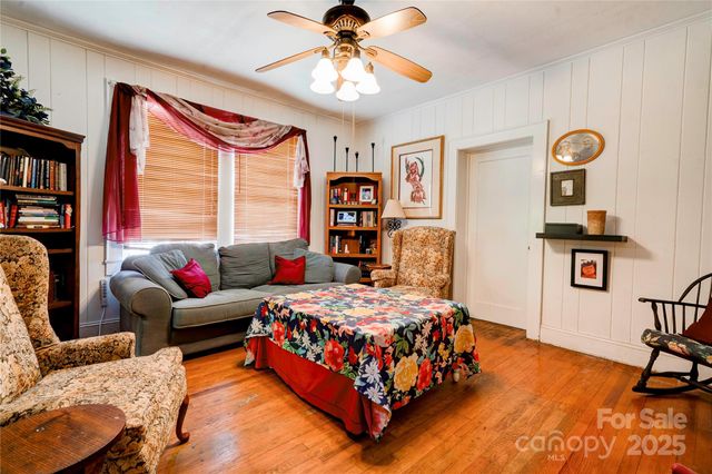 611 E Marion Street, Shelby, NC 28150
