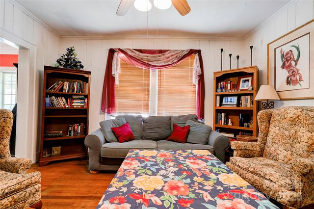 611 E Marion Street, Shelby, NC 28150