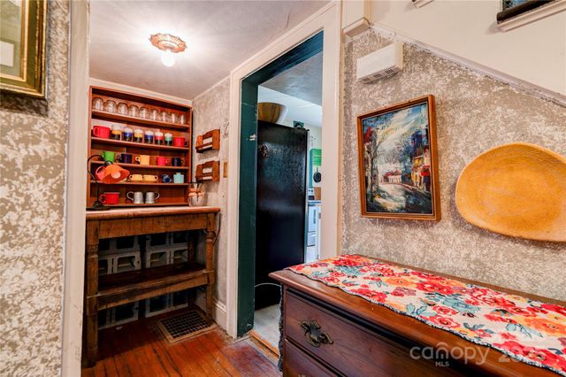 611 E Marion Street, Shelby, NC 28150