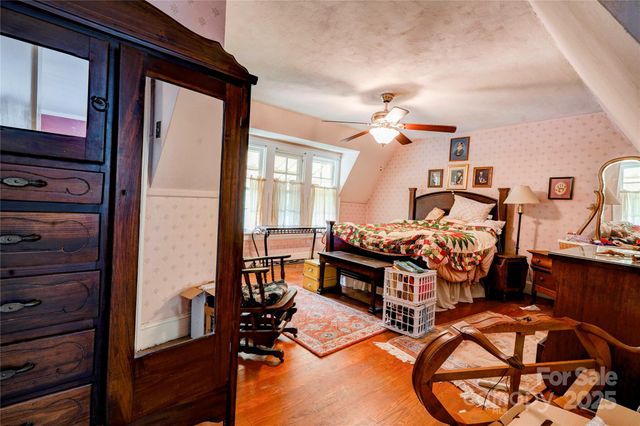 611 E Marion Street, Shelby, NC 28150