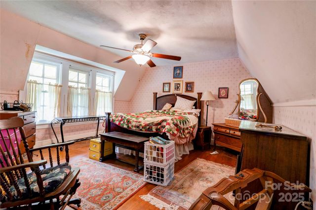 611 E Marion Street, Shelby, NC 28150