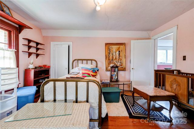 611 E Marion Street, Shelby, NC 28150