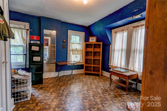 611 E Marion Street, Shelby, NC 28150