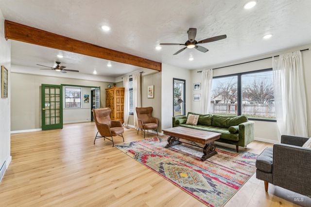 236 Elmore Ave, Nampa, ID 83651