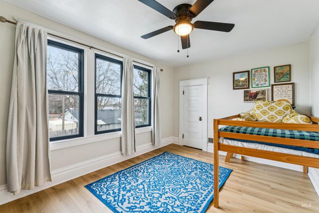 236 Elmore Ave, Nampa, ID 83651