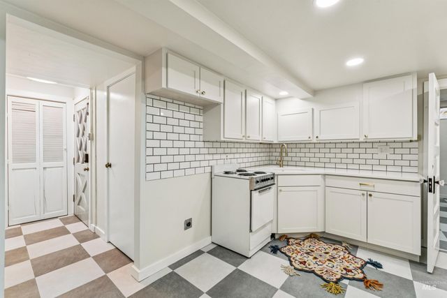 236 Elmore Ave, Nampa, ID 83651