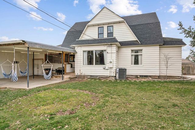 236 Elmore Ave, Nampa, ID 83651