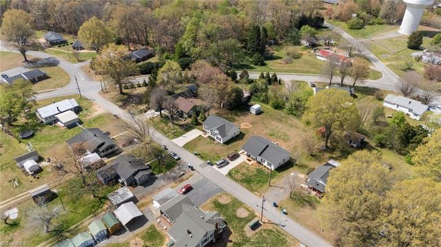 124 Filmore Street, Yadkinville, NC 27055