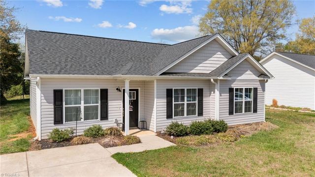 124 Filmore Street, Yadkinville, NC 27055