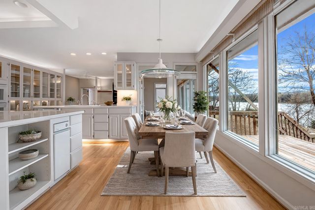 17 BREEZEWOOD Cove, Maumelle, AR 72113