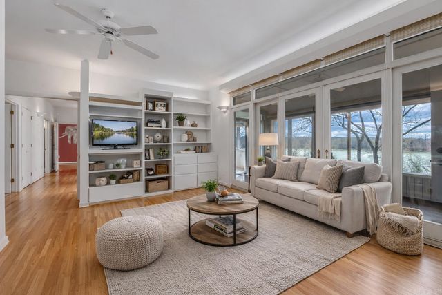 17 BREEZEWOOD Cove, Maumelle, AR 72113