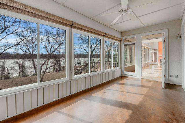 17 BREEZEWOOD Cove, Maumelle, AR 72113