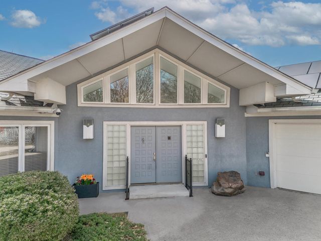 17 BREEZEWOOD Cove, Maumelle, AR 72113