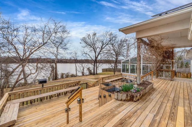 17 BREEZEWOOD Cove, Maumelle, AR 72113