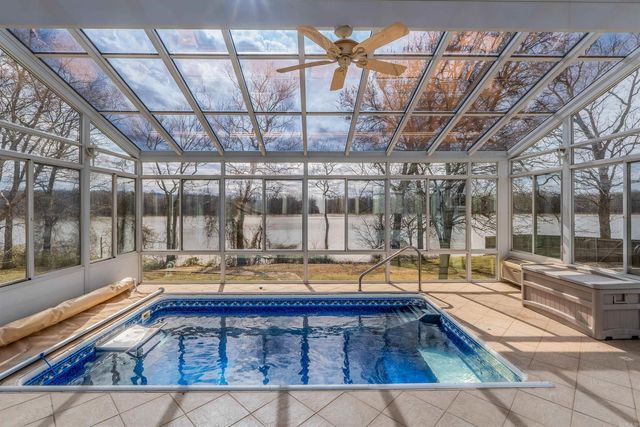 17 BREEZEWOOD Cove, Maumelle, AR 72113