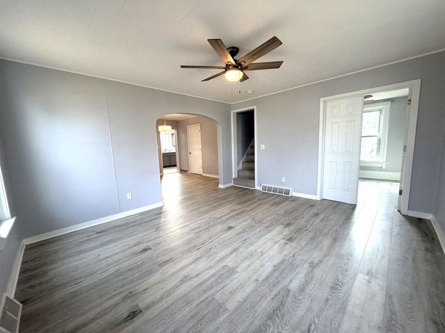 315 E Lacrosse Street, Tomah, WI 54660