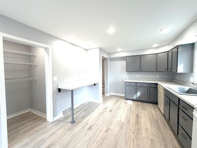 315 E Lacrosse Street, Tomah, WI 54660