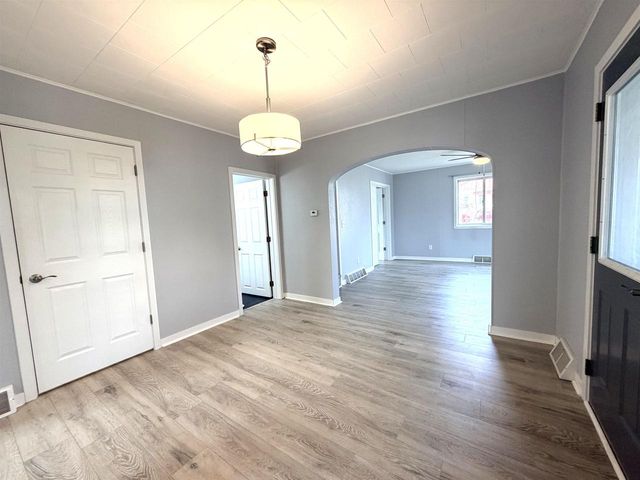 315 E Lacrosse Street, Tomah, WI 54660