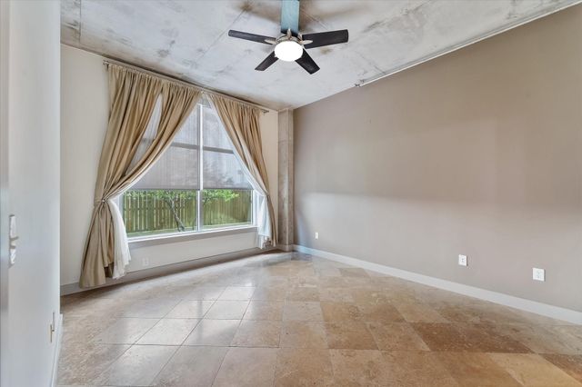 1901 Post Oak Boulevard 104, Houston, TX 77056