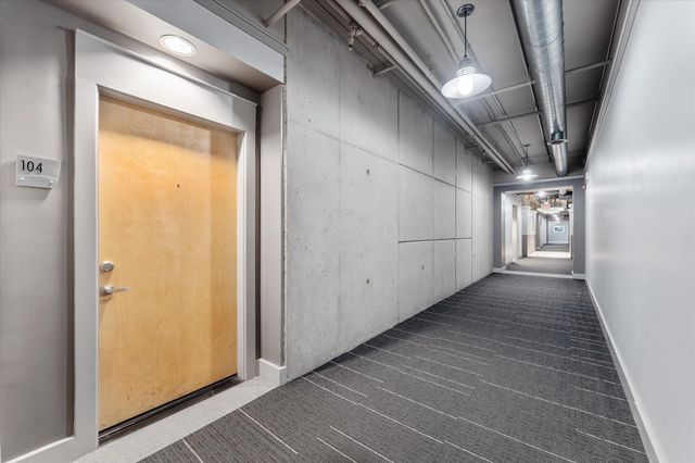 1901 Post Oak Boulevard 104, Houston, TX 77056