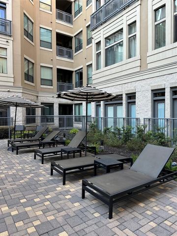 1901 Post Oak Boulevard 104, Houston, TX 77056