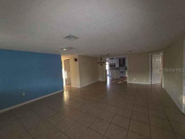 7619 SUMMERTREE LANE, New Port Richey, FL 34653