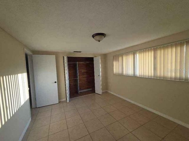 7619 SUMMERTREE LANE, New Port Richey, FL 34653